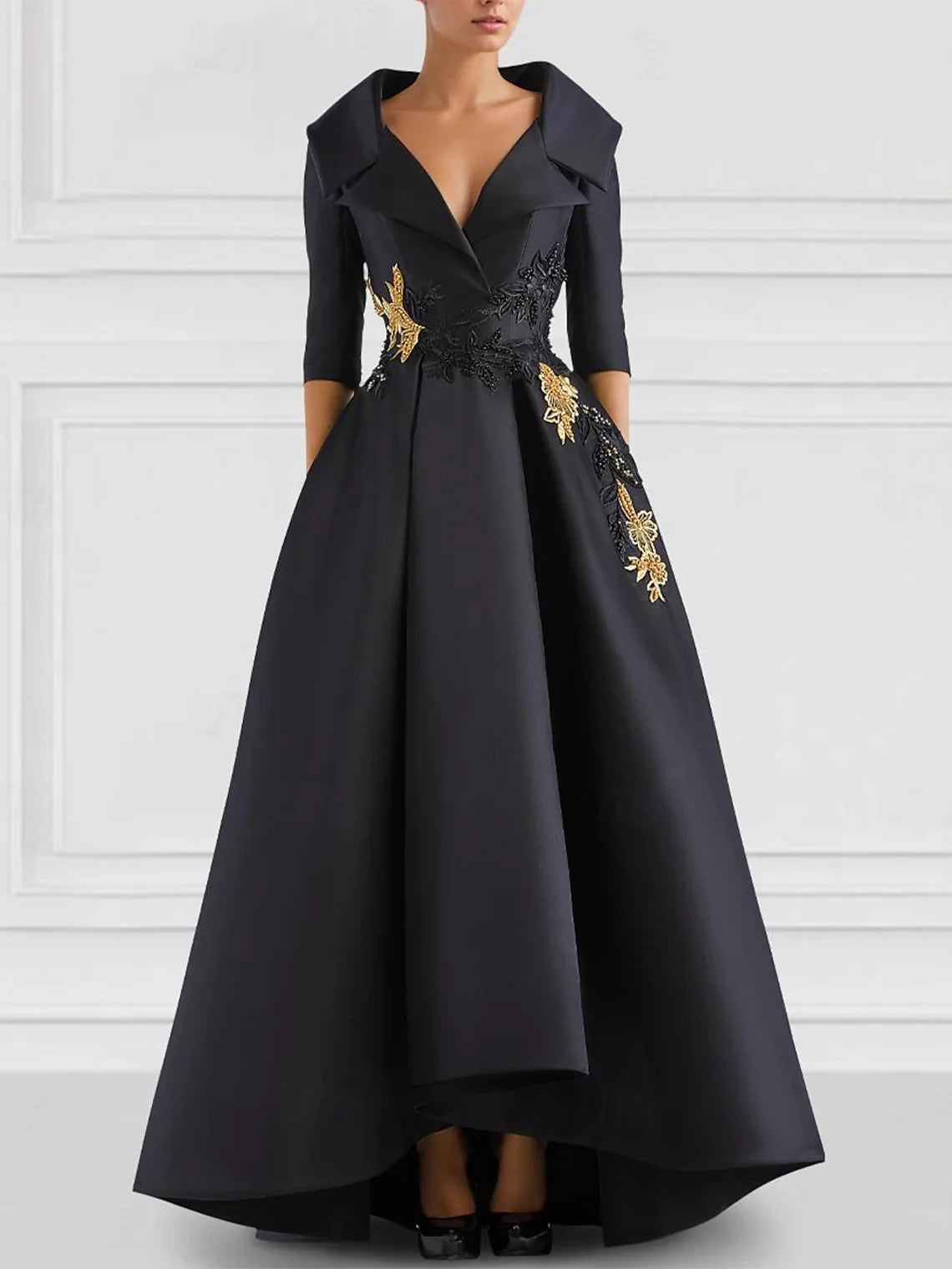The Véline Noir–Ivory Contrast Gown